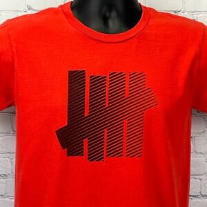 Undefeated 5 Strikes Logo T Shirt Red UNDFTD Streetwear Graphic Tee Mens S Small